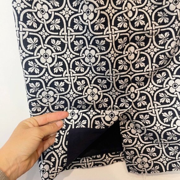 Talbots Straight Pencil Skirts Womens Navy White 2 Geometric Lined Zip Pleat NEW - Picture 5 of 9